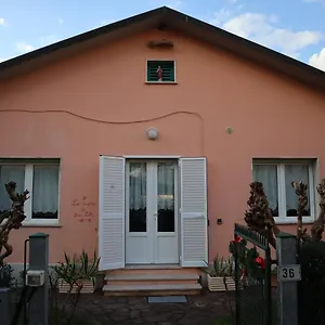 Hébergement de vacances La Casina Di Zia Zita Italie